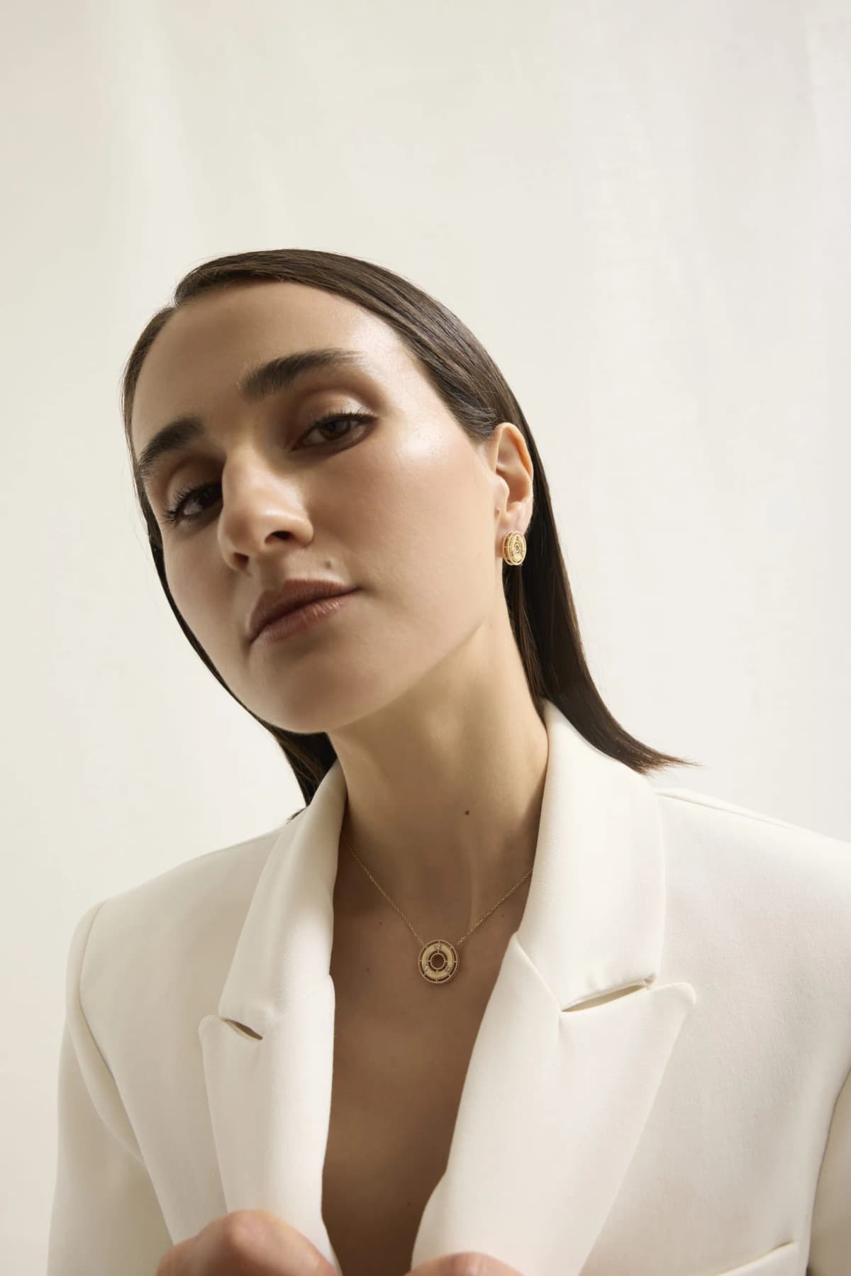 VELLUTO NECKLACE WITH 3 DIAMONDS 2